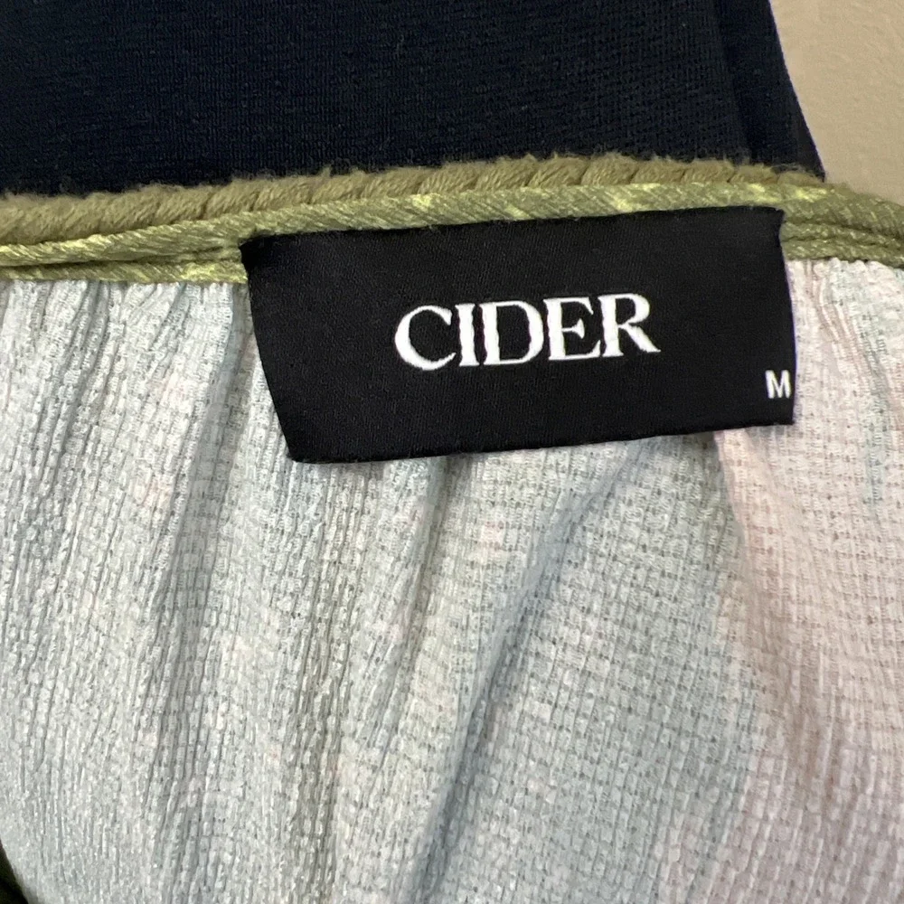 Cider Women's Dress‎ Fruit & Floral Patchy Size Medium Green